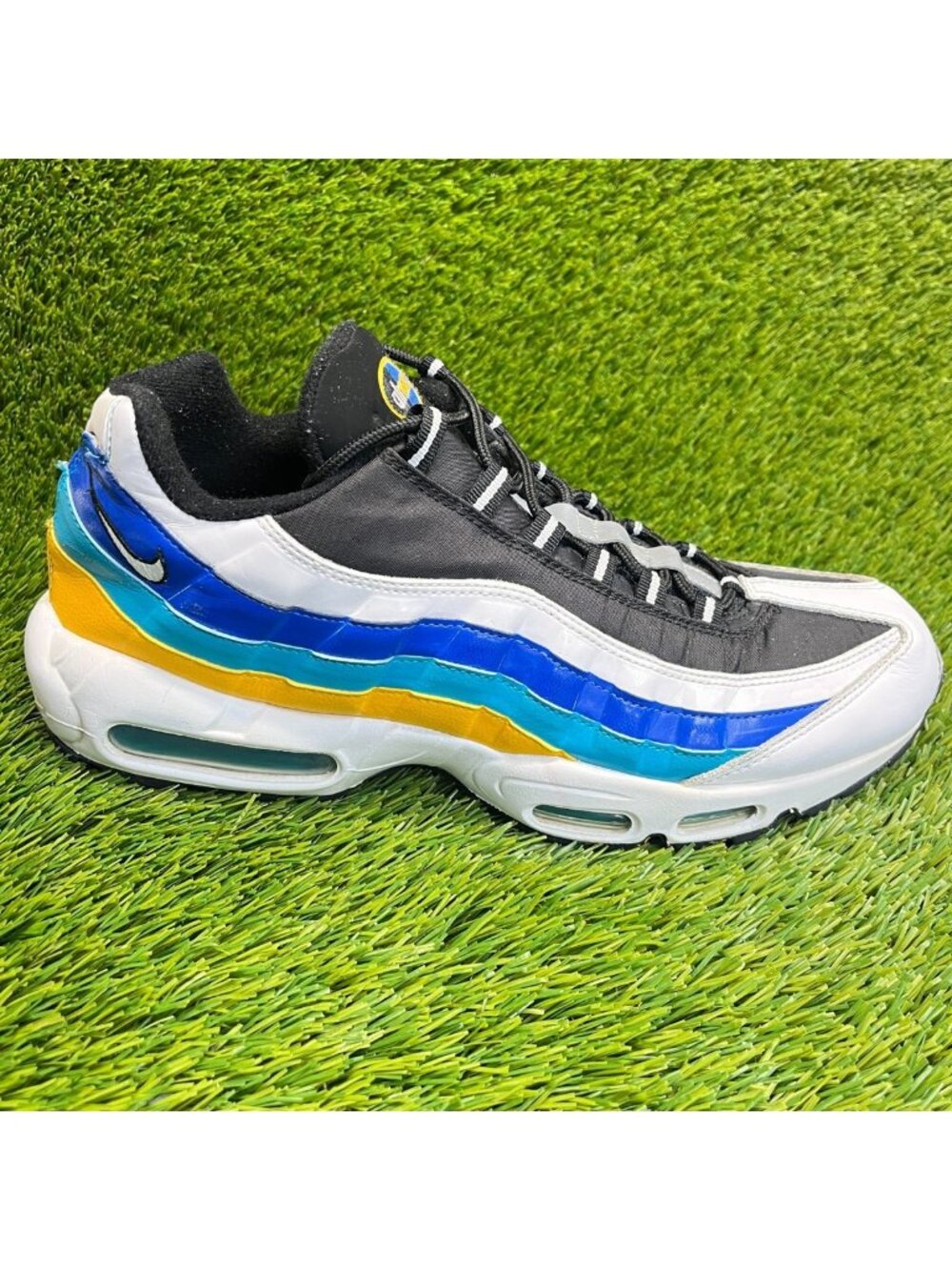 Nike Air Max 95 SE Mens Size 12 White Blue Black Athletic Running Shoes Sneakers